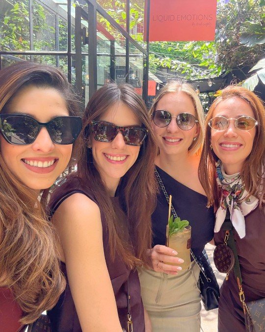 Ana Delai, Fernanda Rubert, Lohene Campos, Thais Andrade na Tealosophy Palermo Chico - Buenos Aires